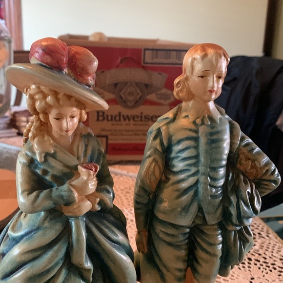 VTG 1940 new art wares Victorian couple 10 inches chalk ware - Picture 2 of 7